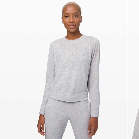 lululemon athletica Tops - Lululemon // EUC Every Moment Crew in Heathered Core Ultra Light Grey